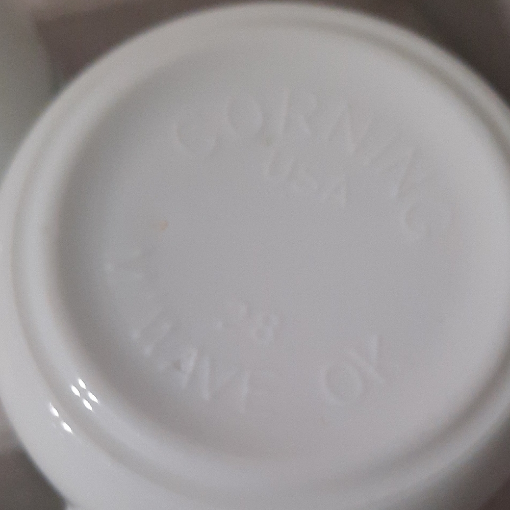 4 Pc Vintage Corelle By Corning Emily Pattern White Mugs with Green Leaf Design. - Picture 7 of 9